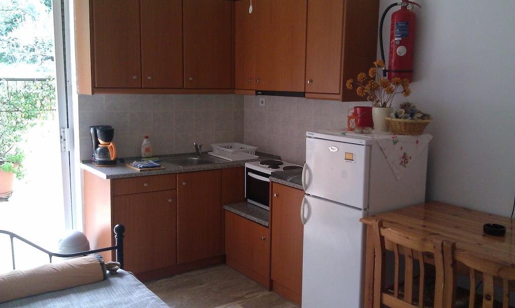Katerina Apartments Kalamata Oda fotoğraf