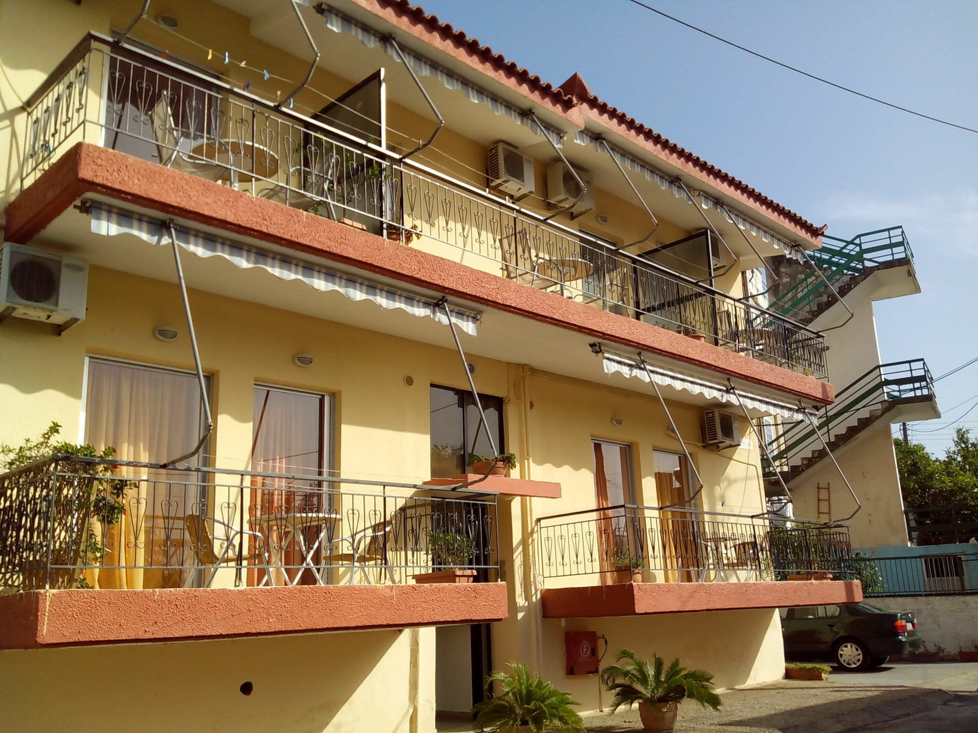 Katerina Apartments Kalamata Dış mekan fotoğraf