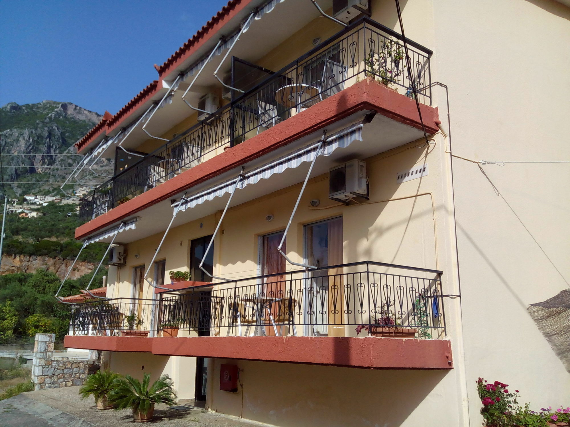 Katerina Apartments Kalamata Dış mekan fotoğraf